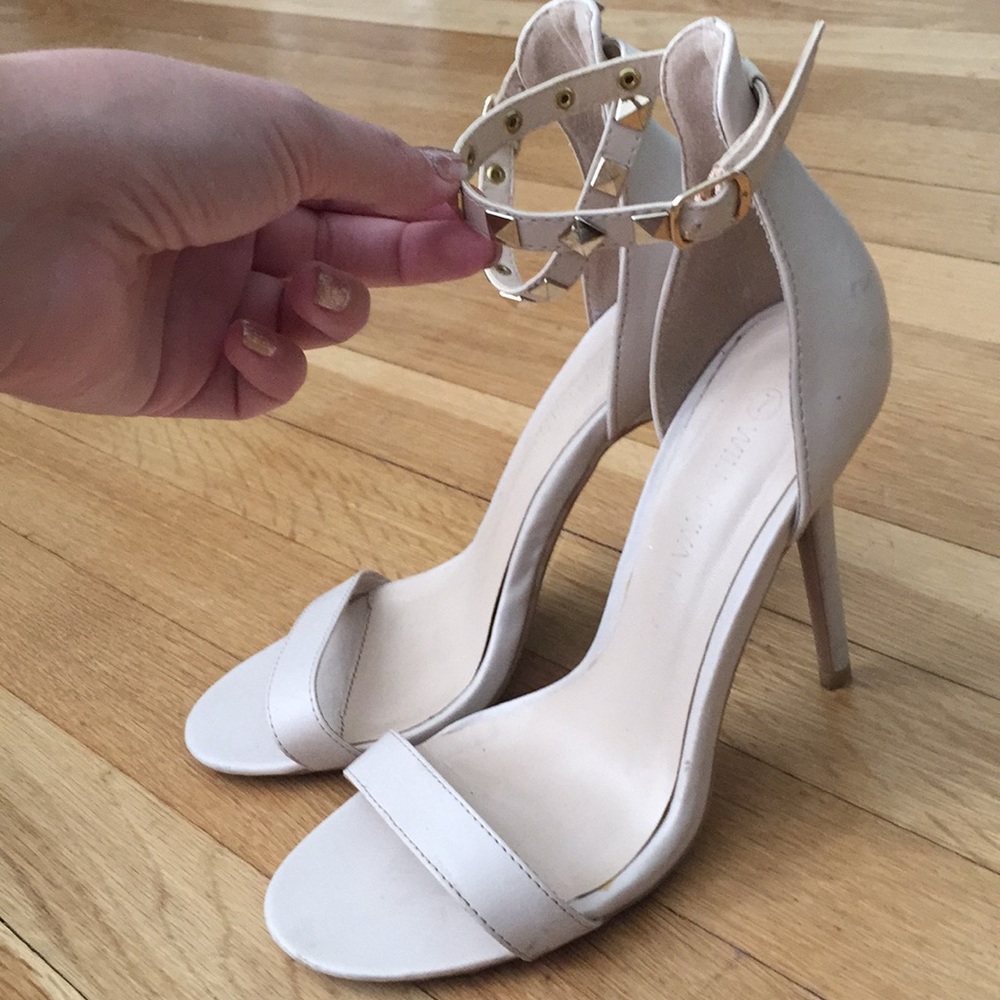 🎉SALE nude heels🎉